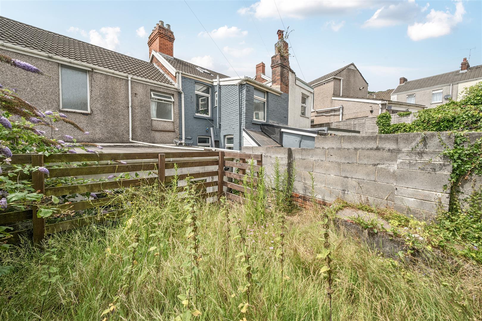 Britannia Road, Plasmarl, Swansea, SA6 8LH